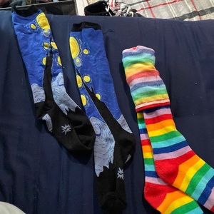 2 pack unisex long socks rainbow and starry night size 5-8